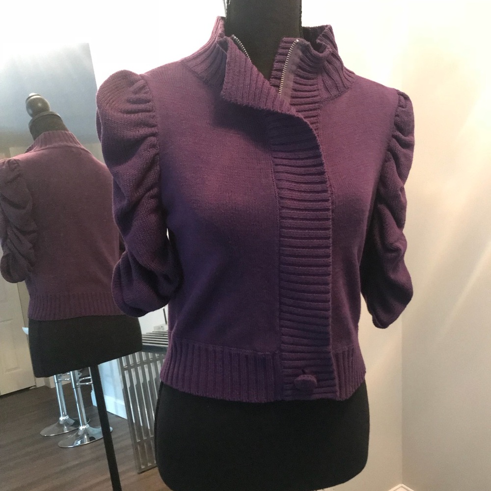 BCBG GENERATION. Purple half sweater.